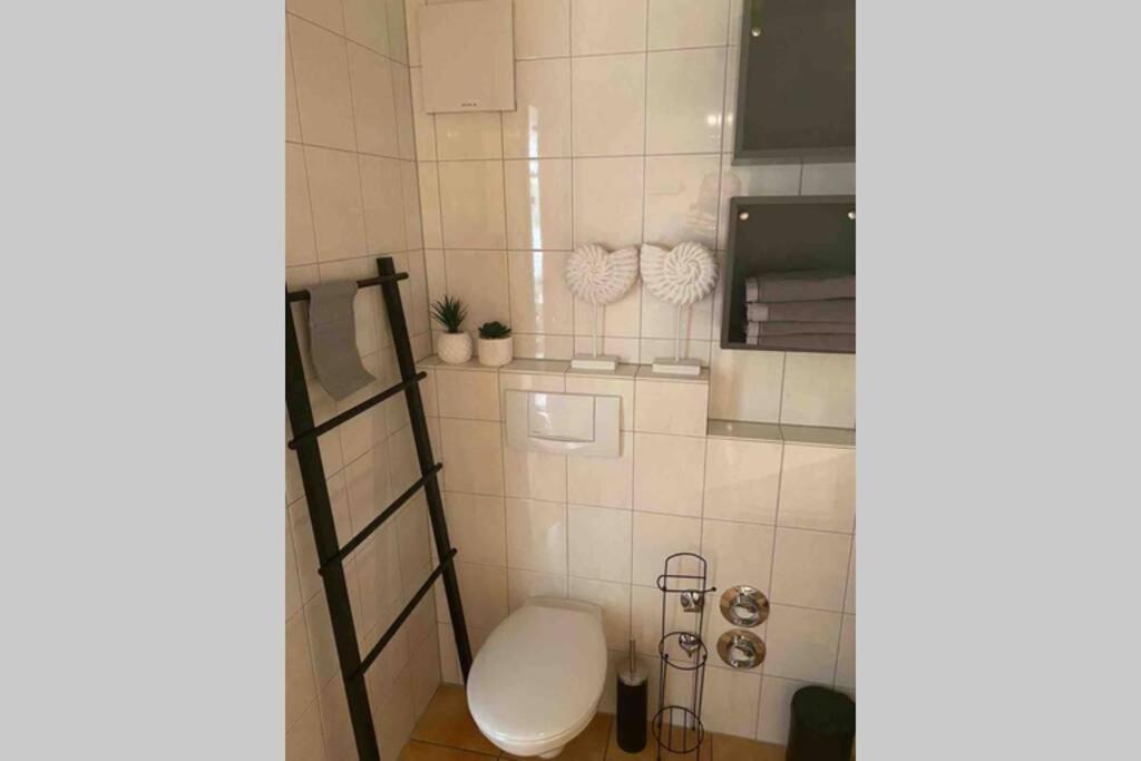 Die Seeblume - Ferienwohnung Mit Pool Und Seeblick Бодман-Людвігсгафен Екстер'єр фото