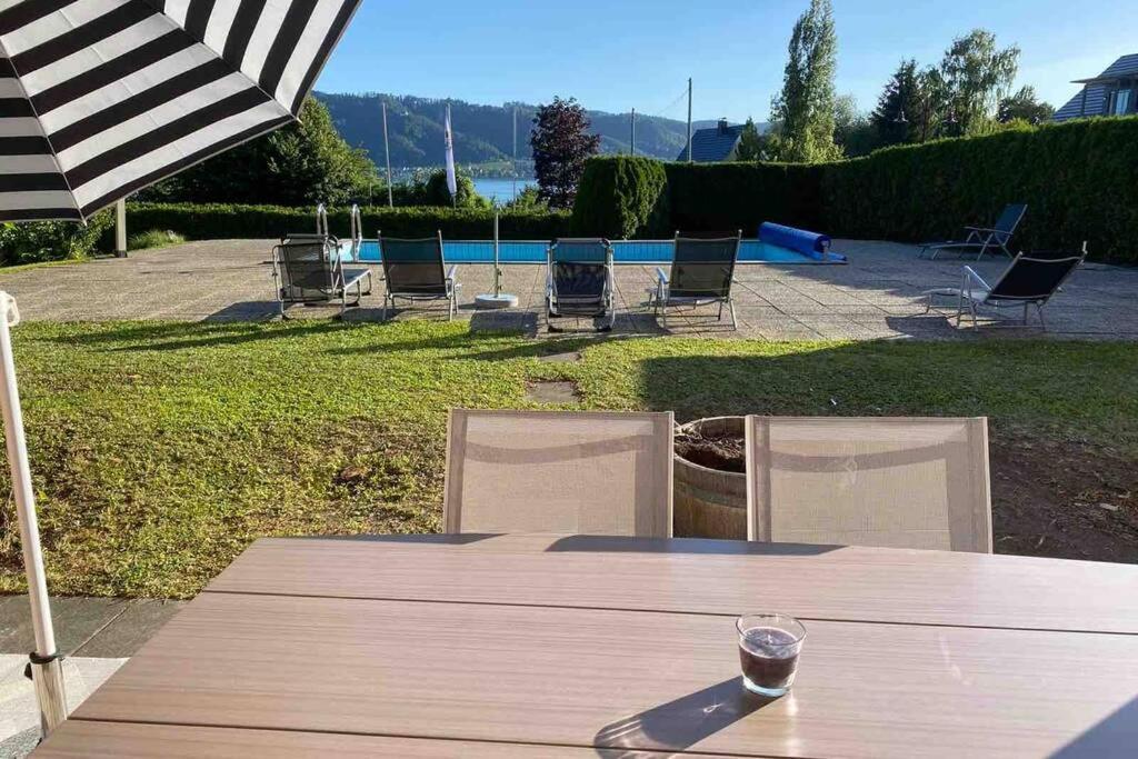 Die Seeblume - Ferienwohnung Mit Pool Und Seeblick Бодман-Людвігсгафен Екстер'єр фото