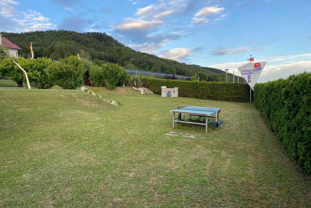 Die Seeblume - Ferienwohnung Mit Pool Und Seeblick Бодман-Людвігсгафен Екстер'єр фото